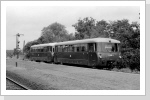 171 006 mit Panoramascheiben und Beiwagen rollt in den Bahnhof Hohenwulsch Juli 85