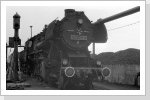 Kleine Verzierung mit Kreide an 52 8126 auch die HU wurde von 1985 auf 1980 durch abkratzen des Lack rückdatiert Kleine Verzierung mit Kreide an 52 8126 auch die HU wurde von 1985 auf 1980 durch abkratzen des Lack rückdatiert