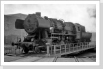 52 8141 auf der Drehscheibe im Heimat Bw Angermünde Juli 84 52 8141 auf der Drehscheibe im Heimat Bw Angermünde Juli 84