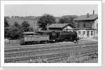 86 1056 steht schön im Licht in Schlettau und wartete auf die Kreuzung mit der 50 3600 Jun 87 86 1056 steht schön im Licht in Schlettau und wartete auf die Kreuzung mit der 50 3600 Jun 87