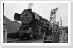 Hier habe ich mich mal ins Bw reingeschlichen, als 52 8135 Wasser nimmt. Juli 86 Hier habe ich mich mal ins Bw reingeschlichen, als 52 8135 Wasser nimmt. Juli 86