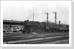 52 8131 hat einen Schrottpendel zum Stahlwerk in Altstadt dran. Ende 1984 wechselte die Lok zum Bw Salzwedel Ostern 84