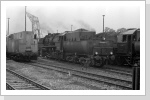 52 8156 und 52 8135 warten im Bw auf Einsätze Juli 84 52 8156 und 52 8135 warten im Bw auf Einsätze Juli 84