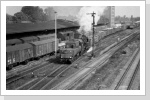 Im Juli 84 hatte 52 8178 Altstadt Pendel Dienst, hier verlässt der Zug den Güterbahnhof