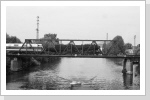 Lz ging es von Altstadt zurück zum Bw Hbf. Hier auf der Havelbrücke Altstadt. Juli 88