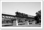 52 5448 machte im September 86 ihre Abschiedsfahrt mit einem DMV Sonderzug hier in Pörsten auf dem Viadukt 52 5448 machte im September 86 ihre Abschiedsfahrt mit einem DMV Sonderzug hier in Pörsten auf dem Viadukt
