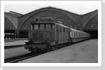 244 045 mit dem Leerpark des D 447 in Leipzig Hbf. Die Lok bringt den Zug zum abstellen nach Leipzig Mockau Sommer 86 244 045 mit dem Leerpark des D 447 in Leipzig Hbf. Die Lok bringt den Zug zum abstellen nach Leipzig Mockau Sommer 86