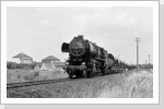 52 8077 passiert mit dem Schotterzug Brandis Juli 87 52 8077 passiert mit dem Schotterzug Brandis Juli 87