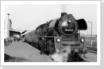 Im Jahr 1984 habe ich die 35 1113 mit dem E 944 in Lutherstadt Wittenberg erwartet Im Jahr 1984 habe ich die 35 1113 mit dem E 944 in Lutherstadt Wittenberg erwartet