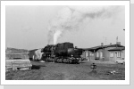 52 8120 bespannte den Nahgüterzug nach Uckro hier in Kolochau 52 8120 bespannte den Nahgüterzug nach Uckro hier in Kolochau