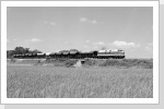 Beim warten auf den Ng 61792 kam die Blankenburger 118 mit einem Güterzug nach Aschersleben vorbei Juli 87 Beim warten auf den Ng 61792 kam die Blankenburger 118 mit einem Güterzug nach Aschersleben vorbei Juli 87