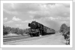 Nachdem die Wumme im Bahnhof angekommen war, fuhr der Nahgüter nach Ballenstedt mit 50 3553 aus Juli 87 Nachdem die Wumme im Bahnhof angekommen war, fuhr der Nahgüter nach Ballenstedt mit 50 3553 aus Juli 87