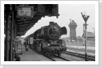 50 3708 macht sich auf die zweite Tour nach Thale bereit. Bahnhof Halberstadt Apr 90 50 3708 macht sich auf die zweite Tour nach Thale bereit. Bahnhof Halberstadt Apr 90