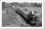 Wieder auf dem Rückweg, 50 3708 verlässt Langenweddingen nach Halberstadt Wieder auf dem Rückweg, 50 3708 verlässt Langenweddingen nach Halberstadt