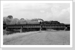 50 3576 überquert die Muldebrücke in Kössern Jun 90 50 3576 überquert die Muldebrücke in Kössern Jun 90