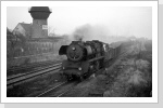 Als zweite Lok kam 50 3631 mit der Übergabe Dodendorf in Blumenberg an. Blick vom Stellwerk Dez 85