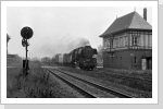 50 3700 war im Dezember 87 immer noch Planlok in Oschersleben, hier bei Einfahrt Blumenberg mit N 61744