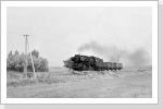 Hier bringt 50 3559 2 Es Wagen nach Altenweddingen Bild bei Schwaneberg Mai 88