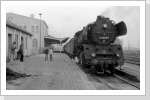 41 1303 hatte schiefe Windleitbleche und sah etwas merkwürdig aus. Lutherstadt Wittenberg Nov 83 41 1303 hatte schiefe Windleitbleche und sah etwas merkwürdig aus. Lutherstadt Wittenberg Nov 83