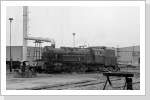 In der Nähe des Bw Stassfurt steht 65 1027 als Heizlok in einem Betrieb 1986 In der Nähe des Bw Stassfurt steht 65 1027 als Heizlok in einem Betrieb 1986