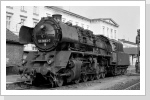 Dann wollte ich doch eine Aufnahme von der Sonnenseite machen, aber das Wassernehmen war schon beendet. Nach dem Transitzug kassierte mich ein Trapo mit 5 Mark ab, wegen Überschreitung der Gleise. Aug 84 Dann wollte ich doch eine Aufnahme von der Sonnenseite machen, aber das Wassernehmen war schon beendet. Nach dem Transitzug kassierte mich ein Trapo mit 5 Mark ab, wegen Überschreitung der Gleise. Aug 84
