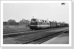 Der eigentlich Dampfbespannte Nahgüterzug Neustadt/Dosse-Güstrow hier mit 118 131 mit Kanzel. Meyenburg Juli 85 Der eigentlich Dampfbespannte Nahgüterzug Neustadt/Dosse-Güstrow hier mit 118 131 mit Kanzel. Meyenburg Juli 85