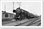 Links die kleine Einsatzstelle der Nauen-Veltener Eisenbahn Juli 86